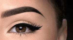 Não dá para negar que as sobrancelhas possuem um papel super importante no nosso visual. Veja 3 truques para ter a sobrancelha perfeita.