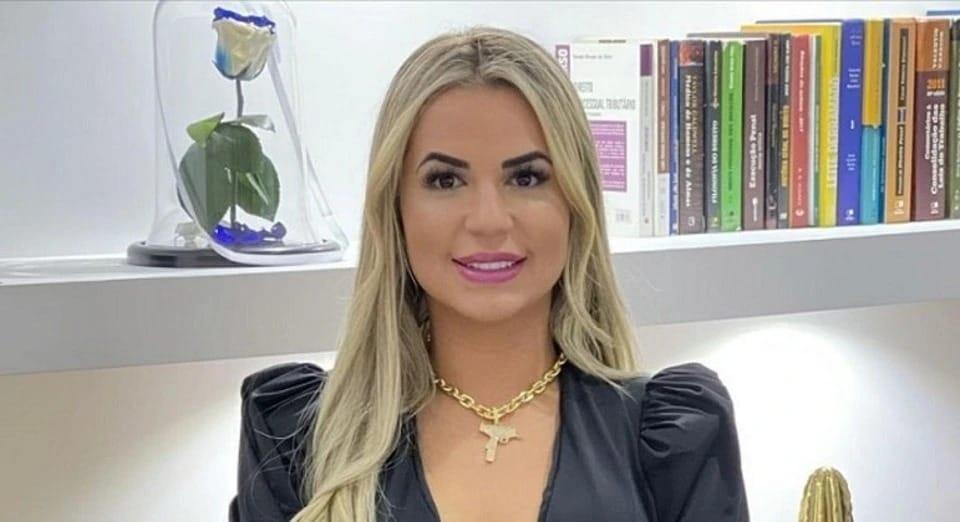 Deolane Bezerra, a viúva de MC Kevin, teve a conta do Instagram derrubada na última quinta-feira (23), após a advogada alfinetar a OAB.