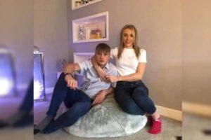 O pai e mãe de Lewis Roberts haviam sido desenganados pelos médicos do Hospital da Universidade Royal Stoke, quando um milagre ocorreu.