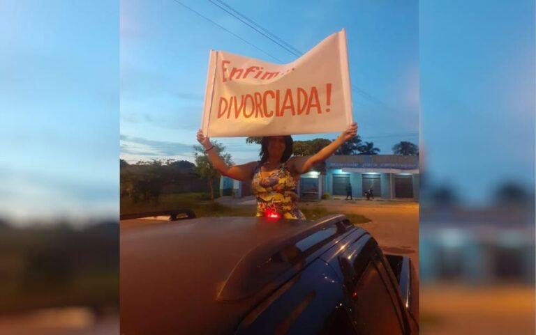 Canedense comemora divórcio e viraliza nas redes sociais