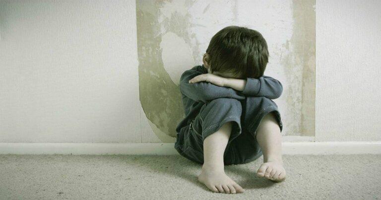 Pai e madrasta são presos suspeitos de tortura contra menino de 7 anos em Planaltina de Goiás