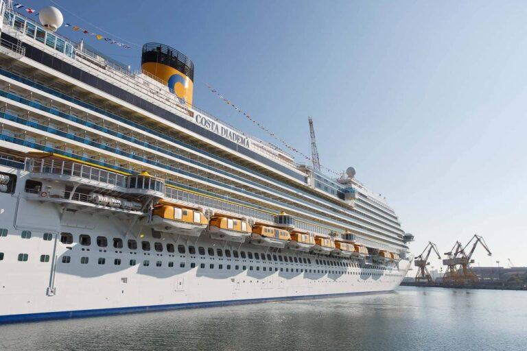 Anvisa suspende atividades de navio por transmissão comunitária de Covid