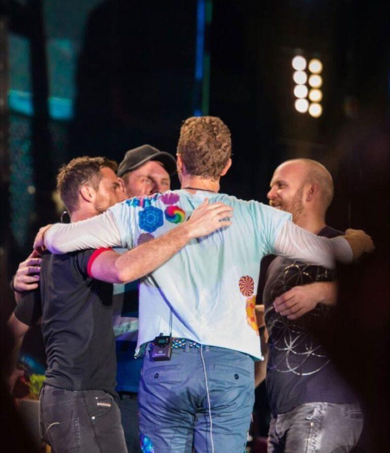 Coldplay deve paralisar lançamento de novas músicas após 2025, afirma Chris Martin