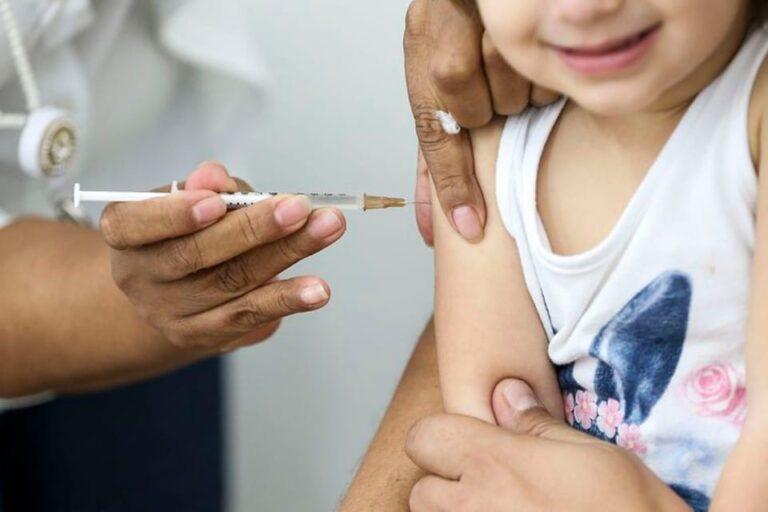 Secretaria de Saúde diz que Goiás não vai exigir prescrição médica para vacinar crianças contra Covid