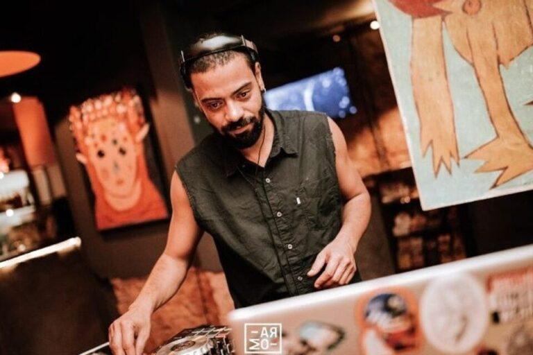 Dj Barats e banda Yas & The High Groove agitam a noite deste sábado (18/12), em Goiânia