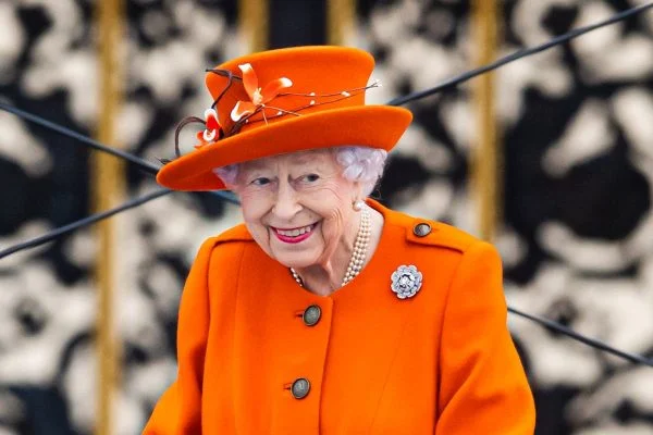 Veja foto do jovem que tentou assassinar a rainha com arco e flecha