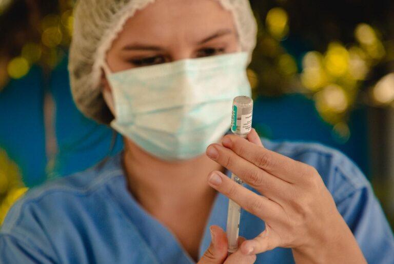 Prefeitura de Anápolis antecipa dose de reforço para imunizantes Pfizer, CoronaVac e AstraZeneca