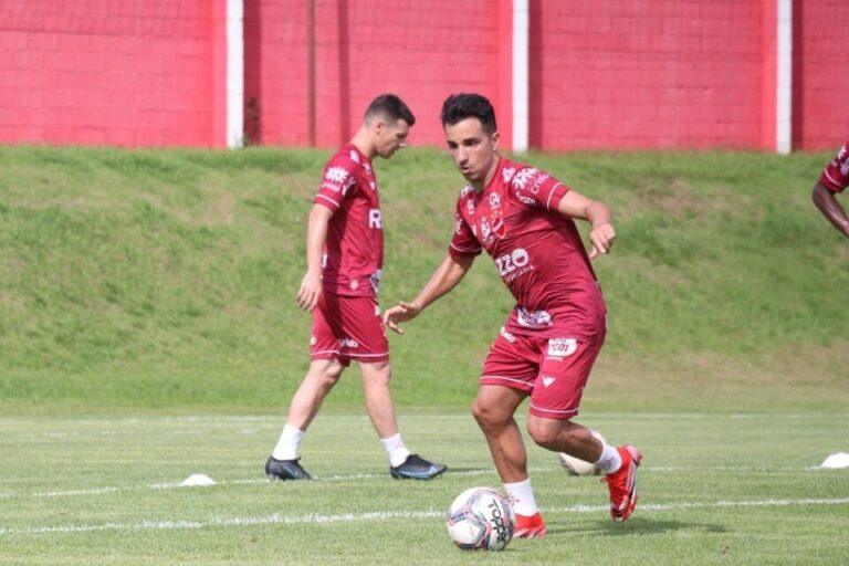 Esportes: Jogador Matheuzinho é apresentado oficialmente pelo Vila Nova