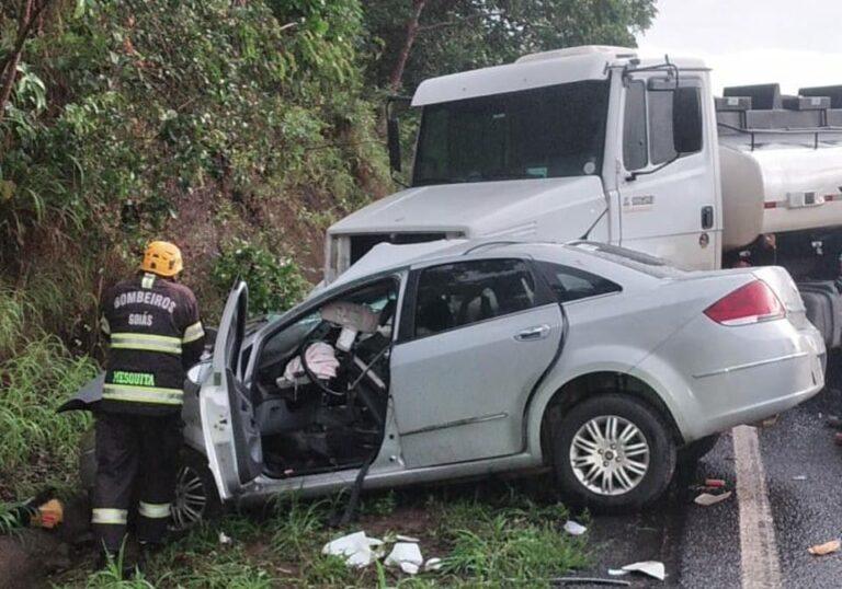 Caldas Novas: Acidente envolvendo três veículos na GO-213 deixa uma vítima