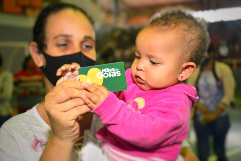 Governo de Goiás promove dignidade com mais de 10 programas e projetos sociais voltados às mulheres