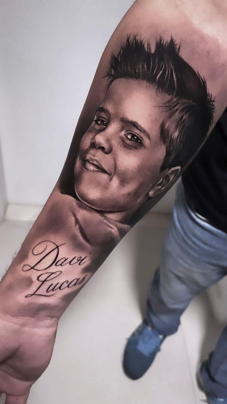 Tatuador lista 4 cuidados necessários após fazer uma tatuagem