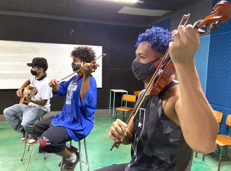 Prefeitura abre inscrições para cursos gratuitos de artes em Senador Canedo