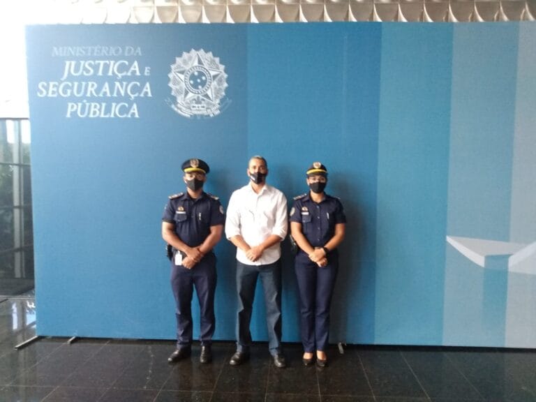 Secretaria de Segurança Pública de Senador Canedo participa de reunião para firmar convênios com o Governo Federal