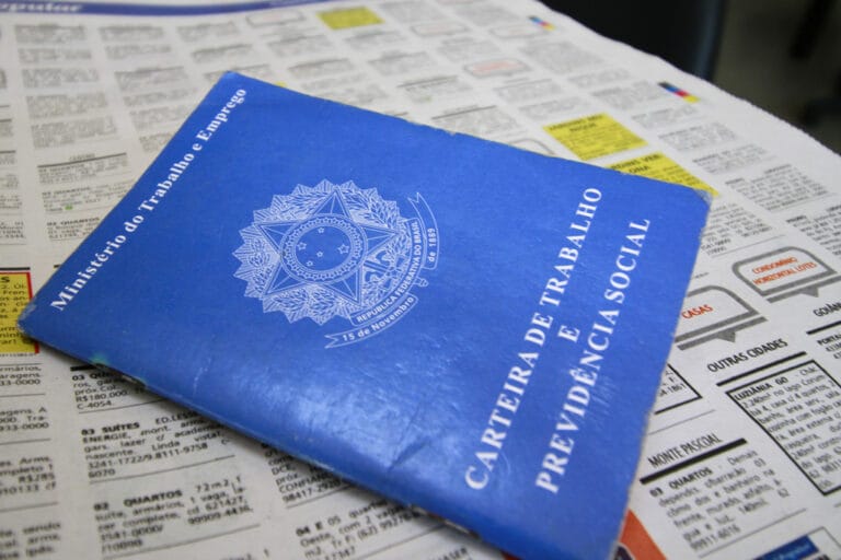 Aparecida oferta 588 vagas de trabalho nesta semana