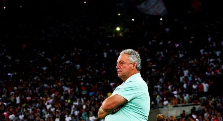 Abel Braga não é mais o treinador do Fluminense