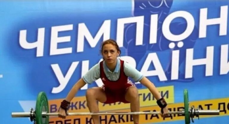 Atleta ucraniana de 14 anos morre após bombardeio russo