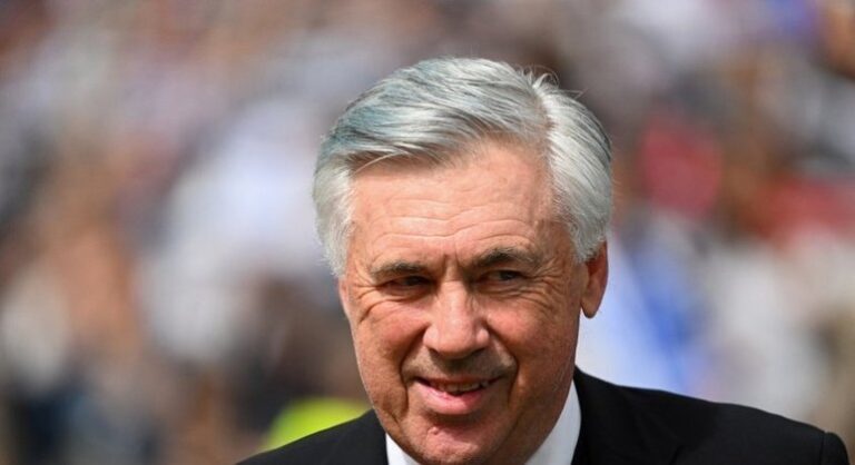 Com título espanhol, Carlo Ancelotti se torna o primeiro técnico a vencer as cinco grandes ligas europeias