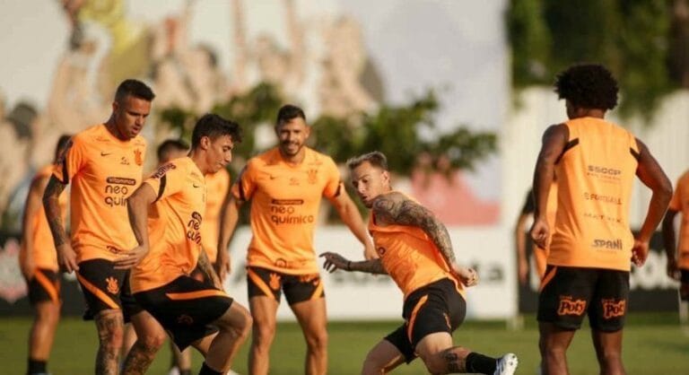 Corinthians encerra preparação para enfrentar o Boca, pela Libertadores; veja os relacionados