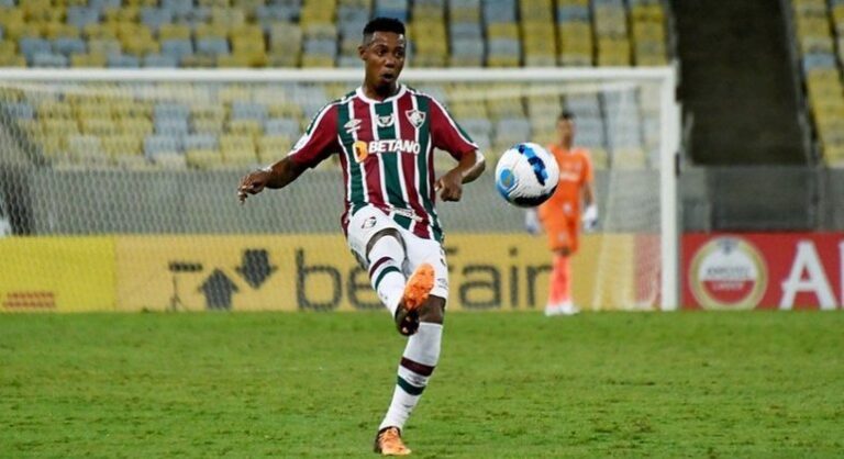Criticado pela torcida, Wellington tem cinco derrotas em 40 partidas no Fluminense; veja os números