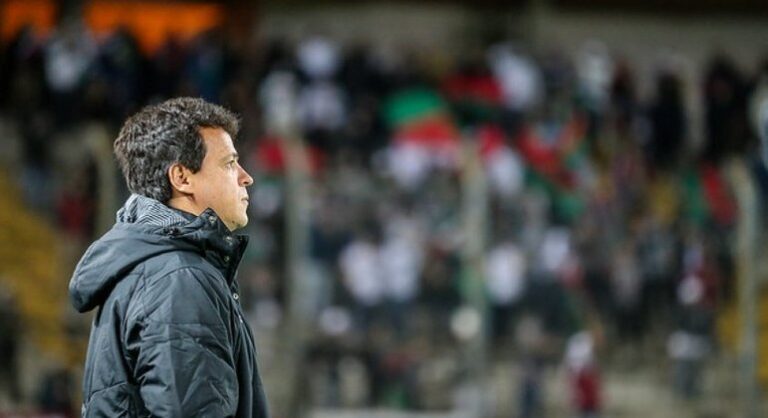 Instabilidade, filosofia e problemas com jogadores: como Fernando Diniz retorna ao Fluminense