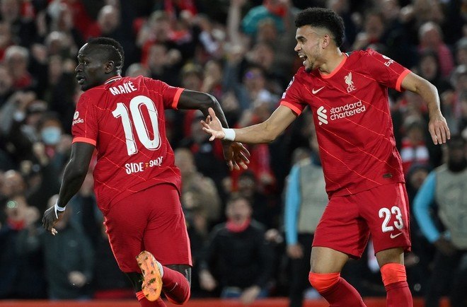 Liverpool vence o Villarreal por 2 a 0 e fica perto da final da Champions