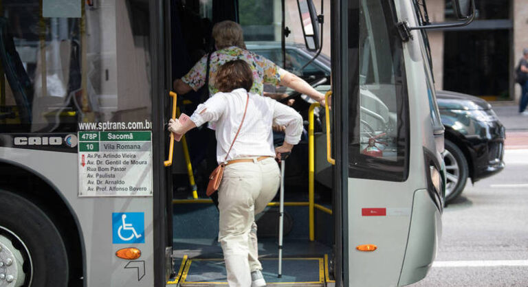 Projeto de Lei para garantir transporte público aos idosos deve ser votado em maio 