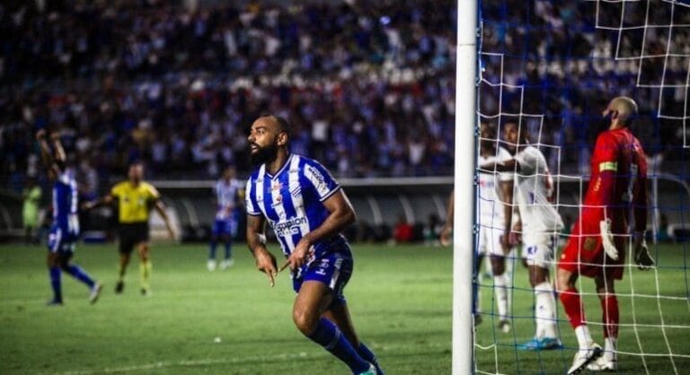 Responsável pelo empate diante do Bahia, Dalberto pensa no jogo contra o Brusque