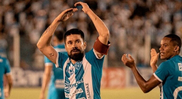 Ricardinho, ex-Ceará e atualmente no Paysandu, dá entrada em hospital com desconforto respiratório