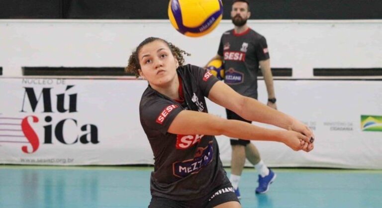 Sesi Bauru anuncia Karina, e ponteira estreia no Sul-Americano