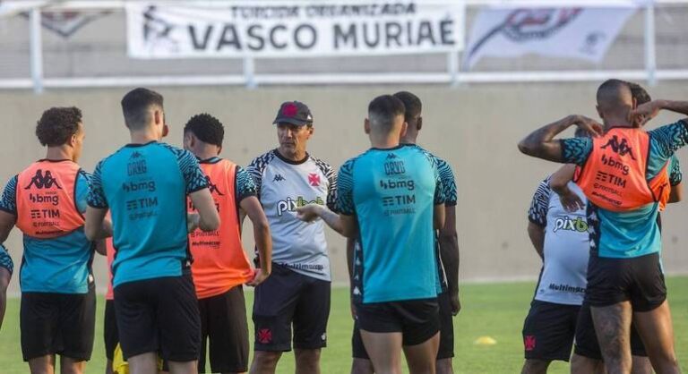 Vasco encerra preparação para duelo contra o Tombense