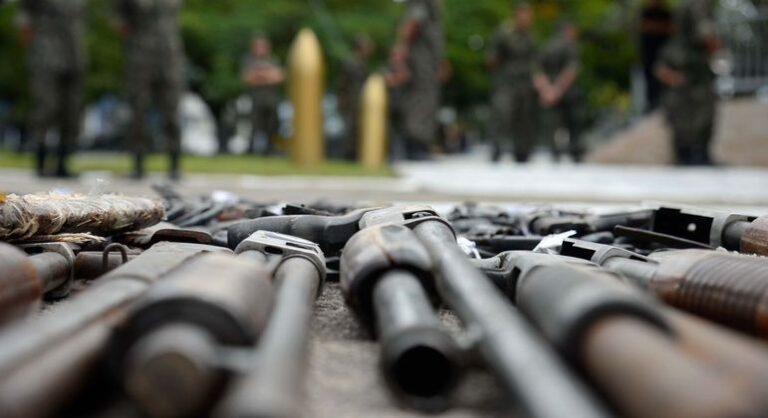 A cultura das armas versus a cultura do viver
