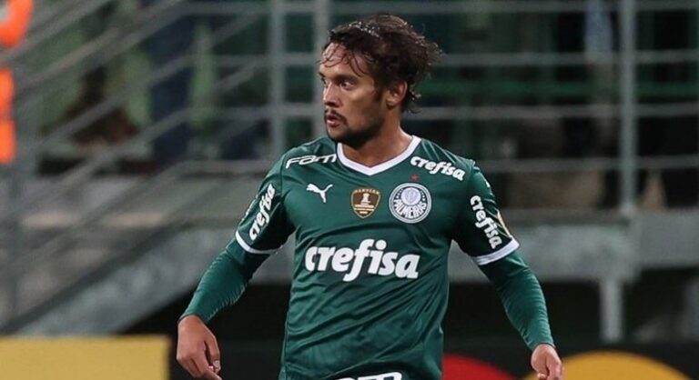 Abel fala da situação de Scarpa no Palmeiras e elenca quatro fatores para permanência
