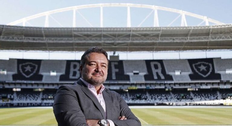 Aproximação das arquibancadas, promoção de cerveja e mais: CEO do Botafogo tira dúvidas da torcida