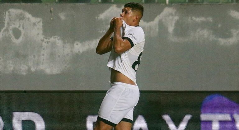 ATUAÇÕES: Erison salva Botafogo de derrota e recebe maior nota diante do América-MG