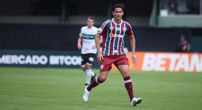 ATUAÇÕES: Ganso marca duas vezes, mas expulsão de André influencia na derrota do Fluminense. Veja as notas