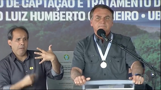 Bolsonaro aciona PGR para investigar ministro Alexandre de Moraes
