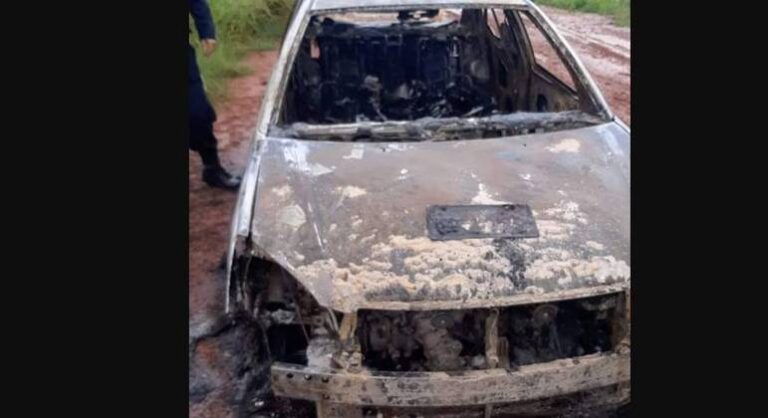 Casal ocupava carro incendiado na fronteira e suspeita é de que caso esteja ligado a tráfico