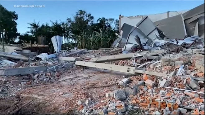Ciclone Yakecan, que deixou estragos Sul do país, se desloca em direção ao oceano