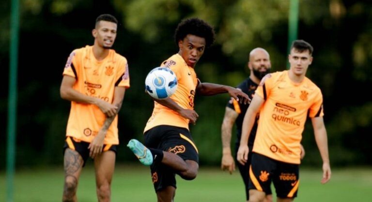 Corinthians encerra preparação e divulga relacionados para enfrentar o Red Bull Bragantino