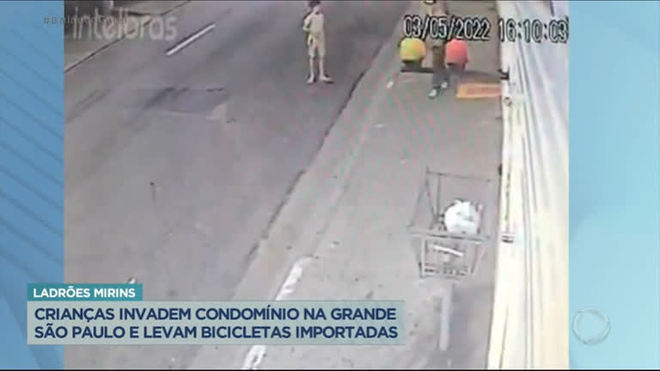 Crianças invadem prédio e roubam bicicletas na Grande SP