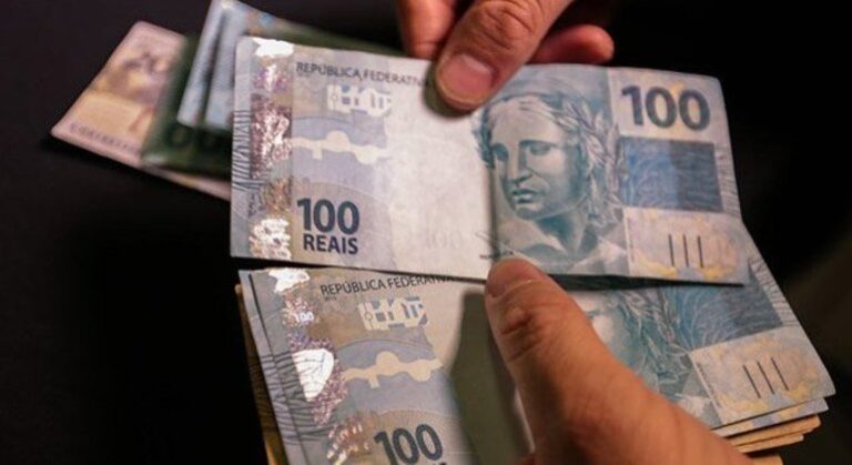 Decreto de governo corta R$ 8,2 bilhões para cumprir teto