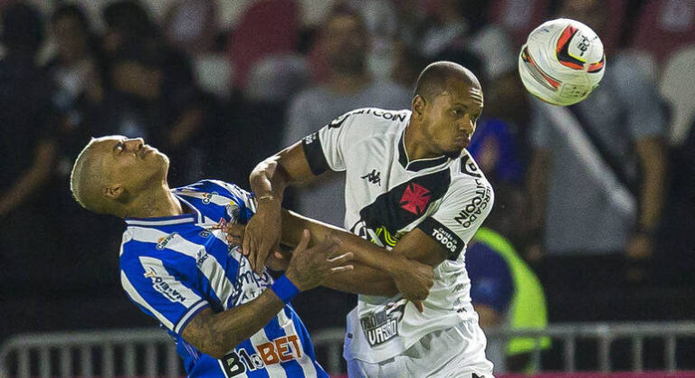Edimar enaltece entrega do Vasco na vitória sobre o CSA
