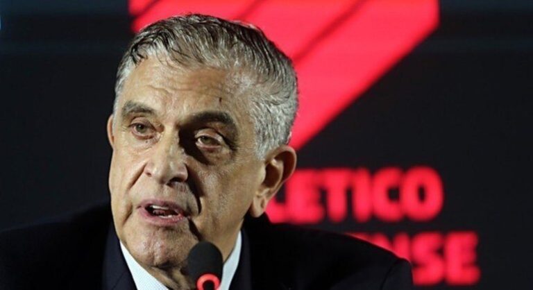 ‘Flamengo e Corinthians que joguem sozinhos.’ Desabafa Petraglia. O selvagem conflito pela criação da Liga Brasileira de Futebol