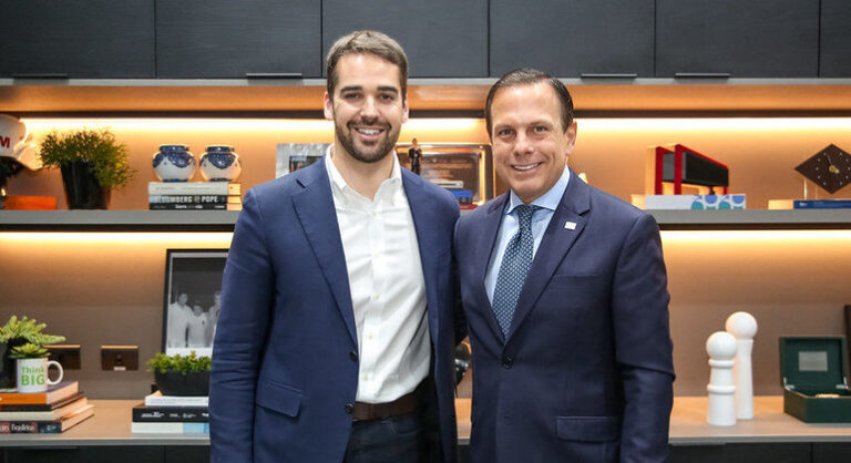 Leite diz que Doria merece respeito após desistir de candidatura