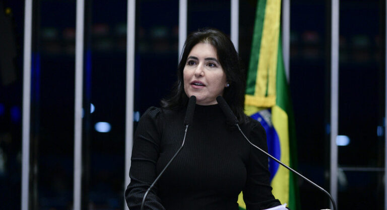 Marido de Tebet contrai Covid-19 e senadora está em isolamento