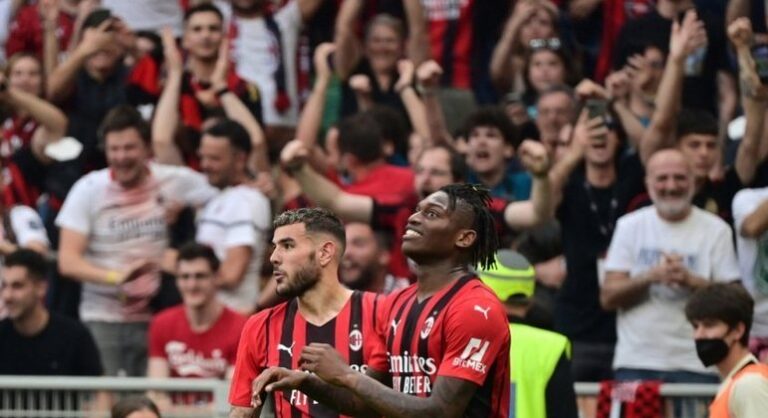 Milan vence a Atalanta com gols de Rafael Leão e Theo Hernández e fica perto de conquistar o Italiano