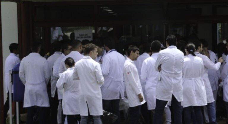 Revalida 2022: participante já pode se inscrever na 2ª etapa do exame