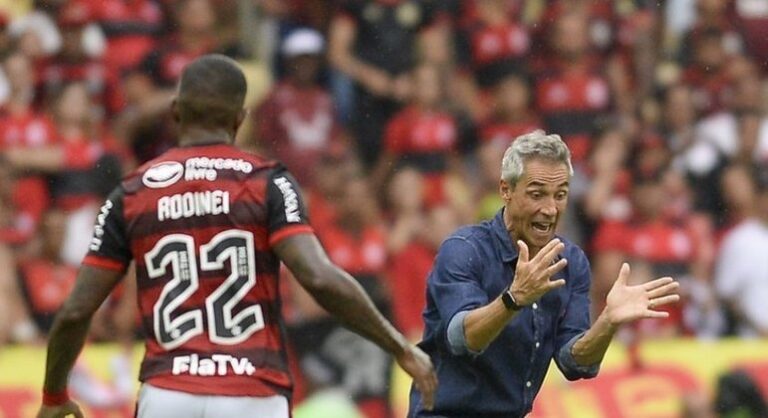 Rodinei segue na esquerda Veja a justificativa de Paulo Sousa sobre a opção no último jogo do Flamengo