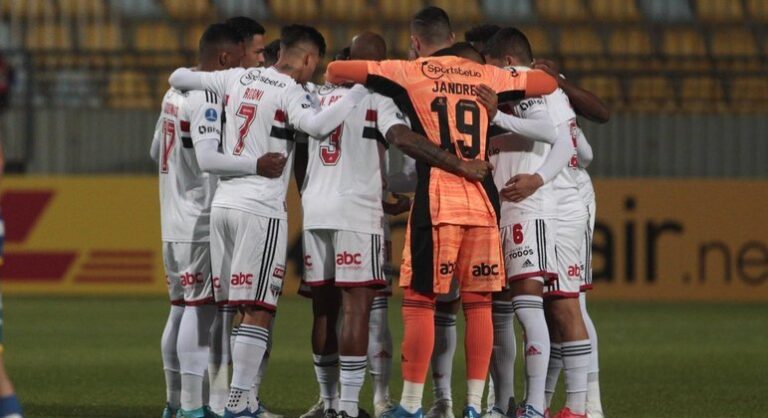 São Paulo busca quebrar dois tabus em jogo contra o Corinthians
