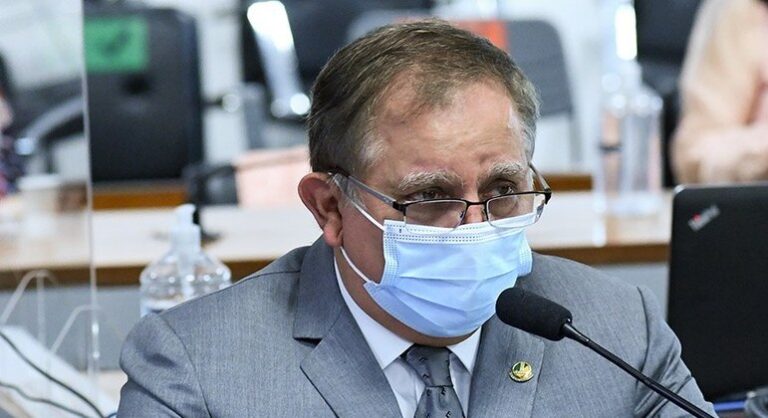 Senador Izalci é condenado em 2ª instância por desvio de computadores